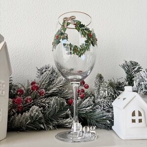 Rhinestone Wreath Wine Glass with Green and Red Accents